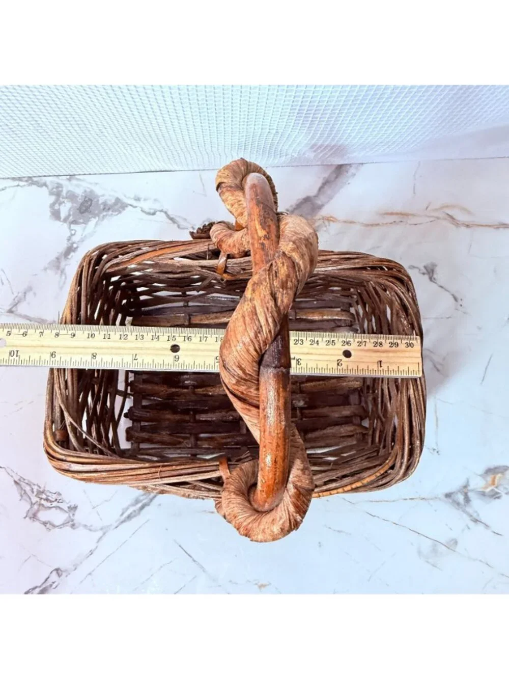 Beautiful vintage rustic hand-woven wicker basket featuring a stunning, unique t